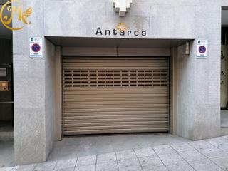 Parking voiture à Centro - Ayuntamiento. Pleno centro, zona guevara. aparcamiento automático.