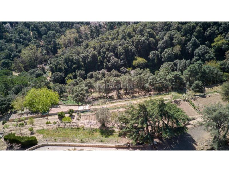 Foto f16565ce-3cbe-48fe-a018-42b042da0c62. Masia amb aparcament a Tordera Tordera