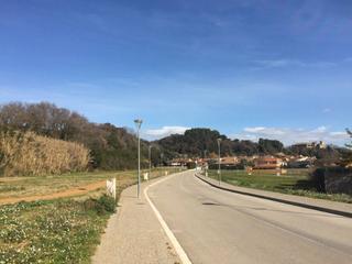 Terreny residencial  De la costa 23. Parcela en venta en medinyà