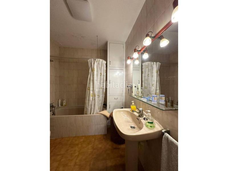 Foto 013846f8-3e4a-4225-93c7-564eebbddd85. Édifice dans Bisbal d´Empordà (La)