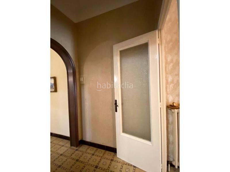 Foto 226fe5e9-6c09-45b2-b55f-8c3f56d52c50. Édifice dans Bisbal d´Empordà (La)