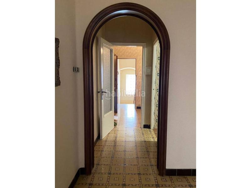 Foto 6dd5ebbe-5b1d-42da-af56-323f807fea22. Édifice dans Bisbal d´Empordà (La)