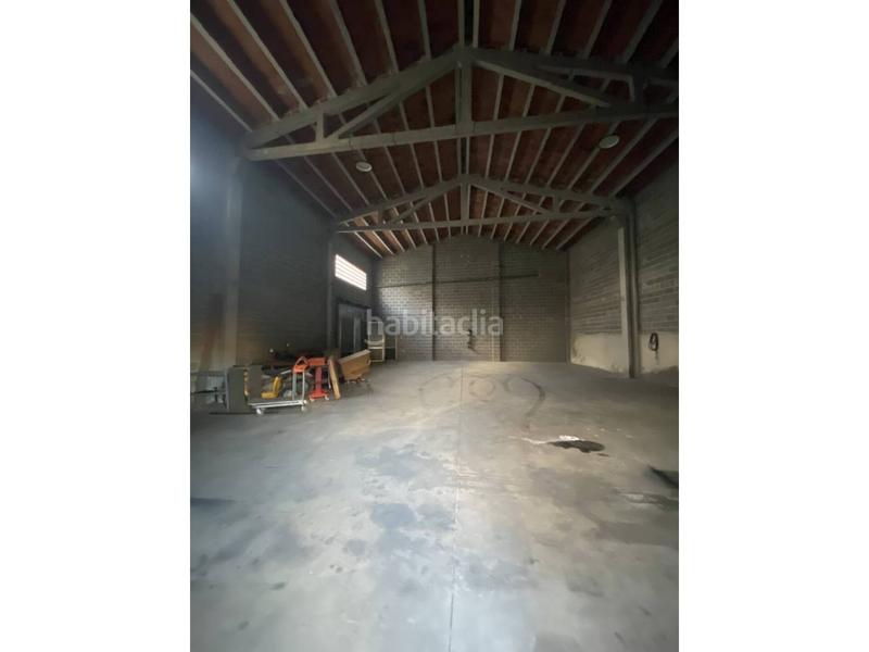 Foto 44fcf9bd-a4bf-4eb9-906a-3ab581a053bc. Nave industrial sarria de ter zona centro ayuntamiento nave industrial con patio en Sarrià de Ter