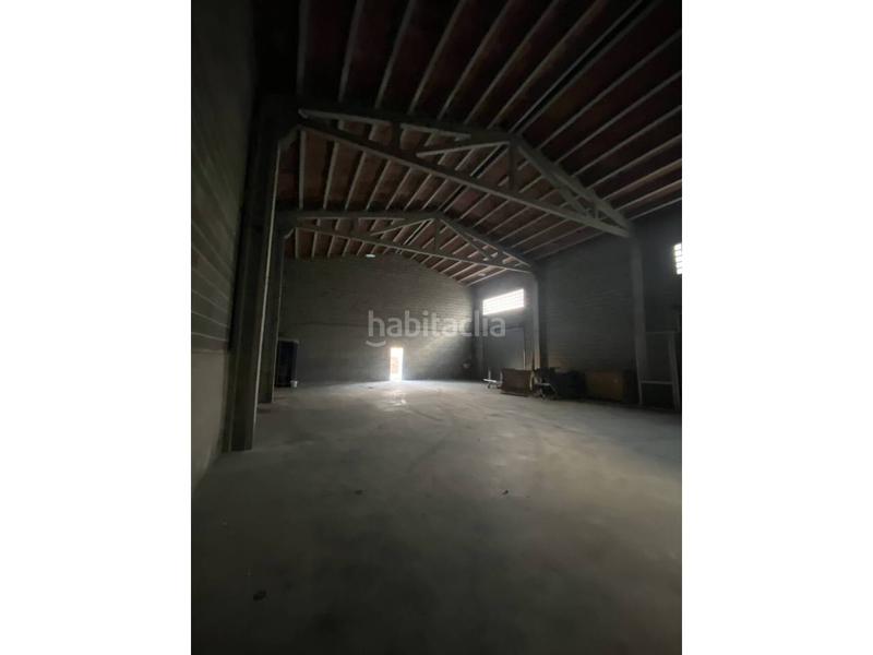 Foto a1f29b42-53e0-41fd-9e02-eb0da875d60e. Nave industrial sarria de ter zona centro ayuntamiento nave industrial con patio en Sarrià de Ter