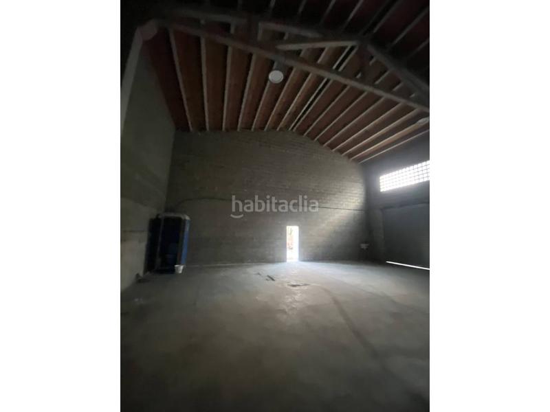 Foto ad6efcf4-5095-4872-8f11-5853c60f1c02. Nave industrial sarria de ter zona centro ayuntamiento nave industrial con patio en Sarrià de Ter