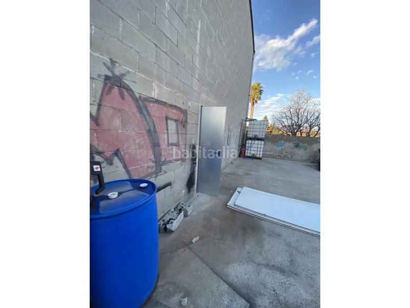 Foto fb106024-095b-4a7b-88fb-a6bc16fcd098. Nave industrial sarria de ter zona centro ayuntamiento nave industrial con patio en Sarrià de Ter