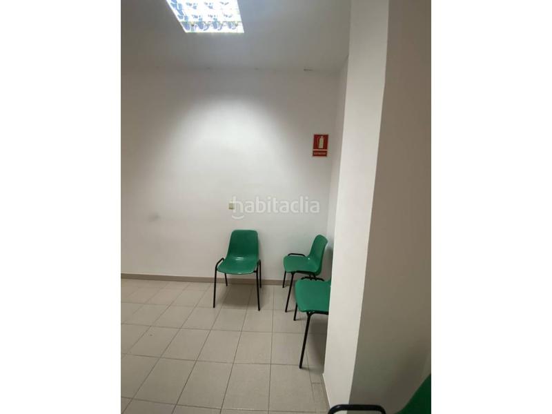 Foto 54eb69bf-7396-4078-b760-853e8615b1b4. Lloguer local comercial a Sant Narcis Girona