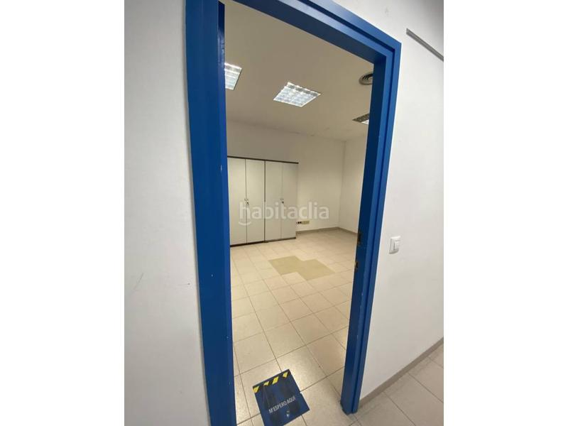 Foto d6a7a232-8816-48be-b296-df58a2b599a9. Lloguer local comercial a Sant Narcis Girona