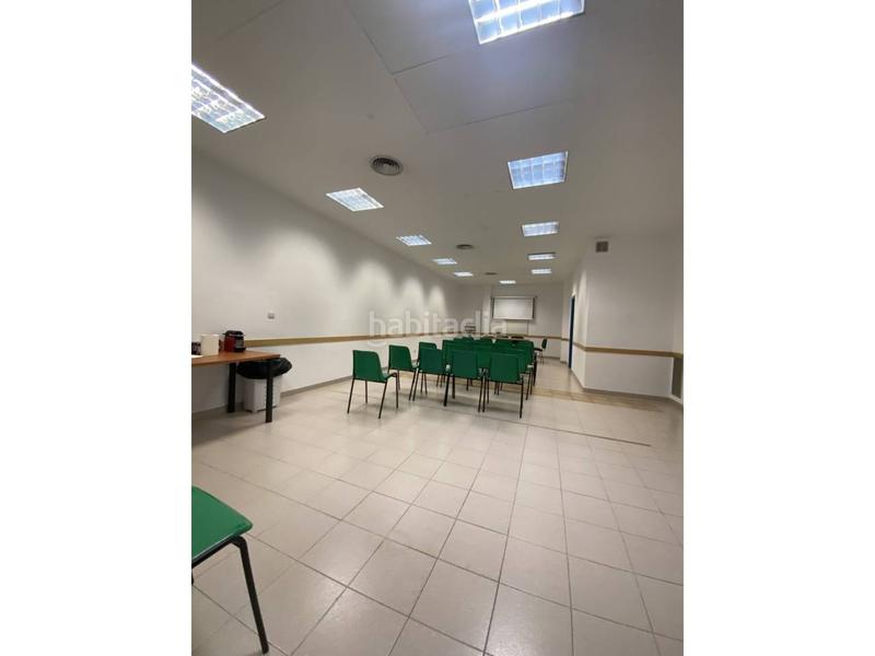 Foto e93a1086-1a1a-407d-afbc-a7dcea8c2f81. Location local commercial dans Sant Narcis Girona