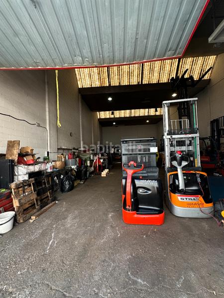 Foto f2f28ac6-610b-4a92-8a21-fecd9d9092e6. Capannone industriale in Manresà Badalona