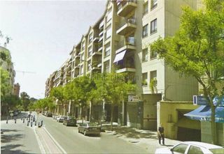 Affitto Posto auto in Carrer ramon j. sender, 1. Inversors!compra a preu lloguer