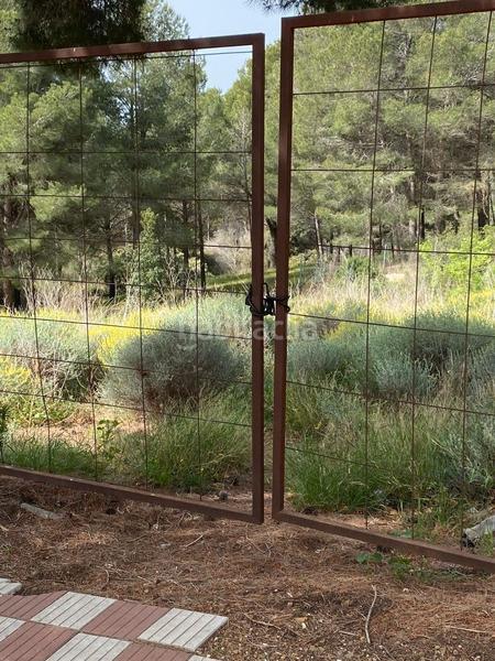 Foto 25b35048-d7f5-4fe4-b53f-015da584e0f2. Edifici a carrer dels molins 83 a Riudecanyes