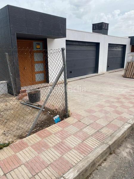 Foto 765b6207-cd34-4d4e-9d51-f07ae45a955d. Edifici a carrer dels molins 83 a Riudecanyes