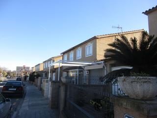 Semi detached house  Avinguda president tarradellas. Casa con 4 habitaciones 2 baos completos , parcela de 192m2