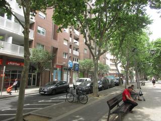 Flat  Passeig de prim. Piso de 4 dormitorios y dos baos completos una con baera y otr