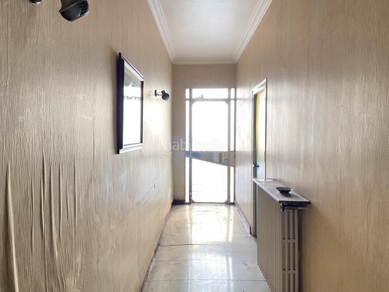 Foto 18e1779f-a82f-4bd3-9013-fcee28a4da47. Casa amb aparcament a Centre Badalona