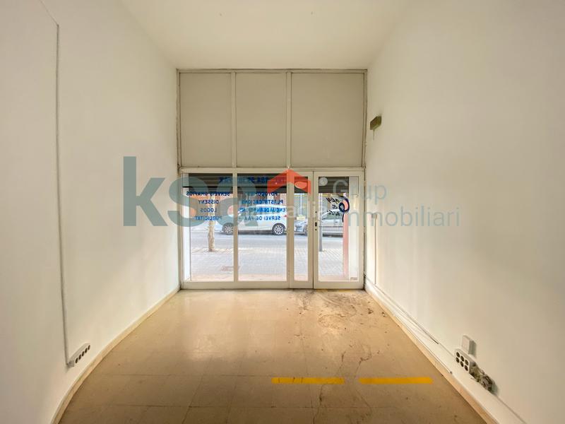 Foto 4b4f3328-5b5f-4386-88b1-bae403024185. Local commercial dans Centre Badalona