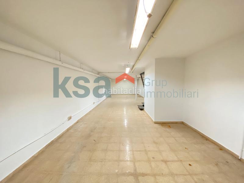 Foto f457a385-5520-49b8-a8ee-cc93bea48539. Local commercial dans Centre Badalona