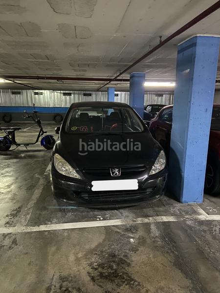 Foto 1c9ddbe1-a382-4dc9-8d7c-3c4f5d513fda. Parking coche en Llefià Badalona