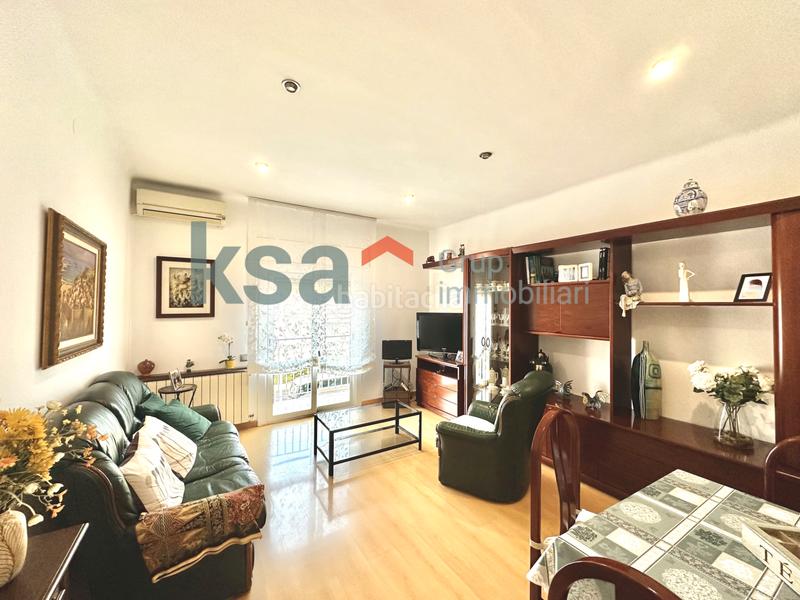 Foto 1539c454-9cc5-46f1-9e06-c792345e9134. Etagenwohnung mit heizung in Gorg Badalona