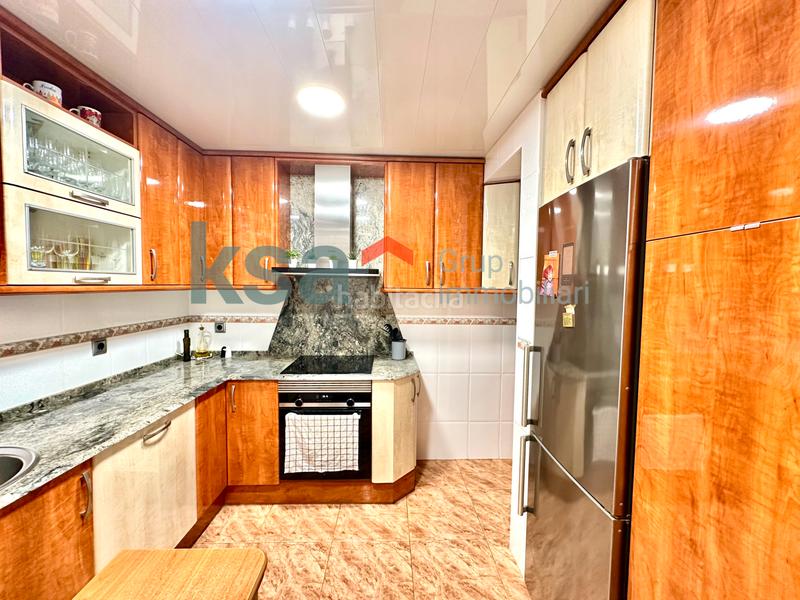 Foto 51e03669-7bf5-4e96-b3aa-a66259bb58b2. Etagenwohnung mit heizung in Gorg Badalona