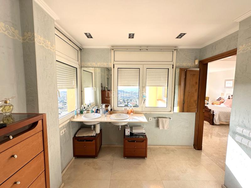 Foto 9ef0f4a7-d55e-46b1-87e1-192cb947e190. Haus mit kamin heizung parking pool in Mas Ram Badalona