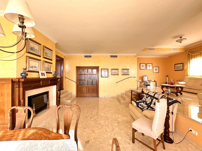 Foto ac9fe645-931b-4e0f-86e4-1efedea02e6f. House with fireplace heating parking pool in Mas Ram Badalona
