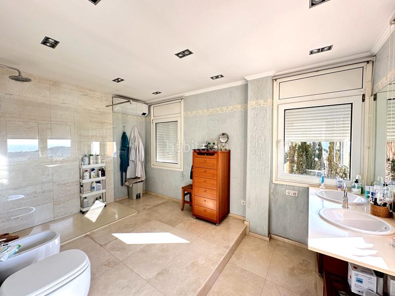 Foto e4f56eec-10de-4ffe-8b07-0dc0db4cdc36. House with fireplace heating parking pool in Mas Ram Badalona