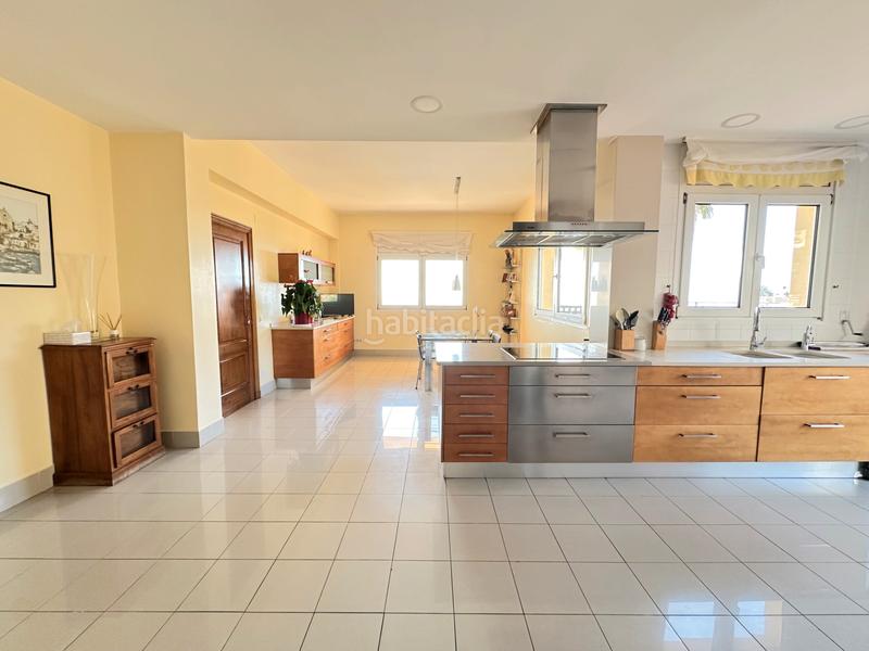 Foto ec71b722-9a4f-4590-b955-e5b8e49cee05. House with fireplace heating parking pool in Mas Ram Badalona