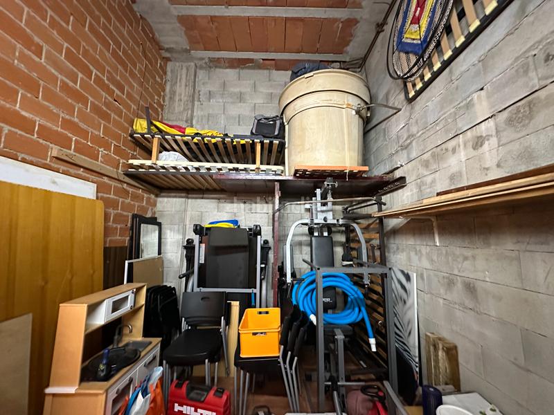 Foto 421ed185-d202-4ff6-b09b-da72de474615. Maison avec cheminée chauffage parking piscine dans Badalona