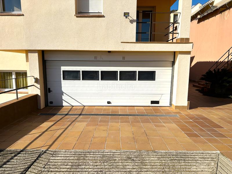 Foto 4bc78d82-8273-4a3d-9221-28eecba1470e. Maison avec cheminée chauffage parking piscine dans Badalona