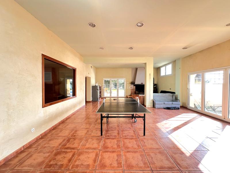 Foto 84b2d646-3dd4-4570-b02e-785c4ad08454. Maison avec cheminée chauffage parking piscine dans Badalona