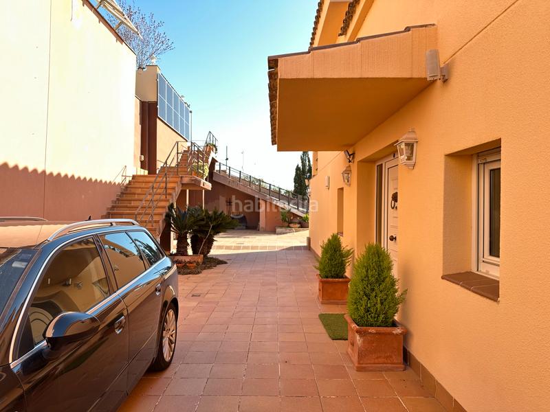 Foto bf265f43-5e92-4778-9023-491dc45fd3c5. Maison avec cheminée chauffage parking piscine dans Badalona