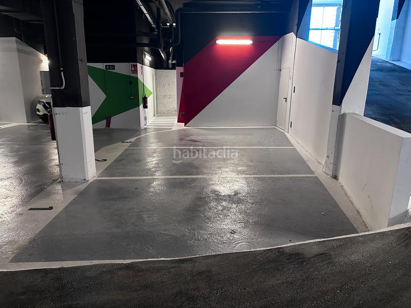 Foto 7db7e239-dec8-4228-9c94-441fc2b235e9. Autoparkplatz in Centre Badalona