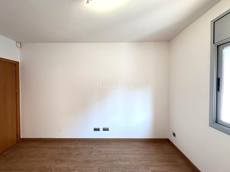 Foto 08998f96-0359-47b4-adf5-2fed54425f46. Zweistöckige wohnung mit heizung in Progrés - Pep Ventura Badalona