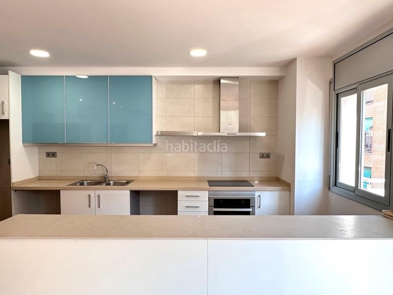 Foto dfc8dcce-2a0b-4093-a7d3-14a39402cda7. Zweistöckige wohnung mit heizung in Progrés - Pep Ventura Badalona