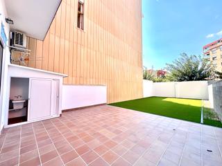 Lloguer Planta baixa  Carrer de joan d'àustria. Vivienda a estrenar - patio de 130 m2