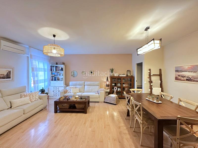 Foto 0ef60cdd-69d1-4822-a04f-88b350324b28. Etagenwohnung mit heizung in Gorg Badalona