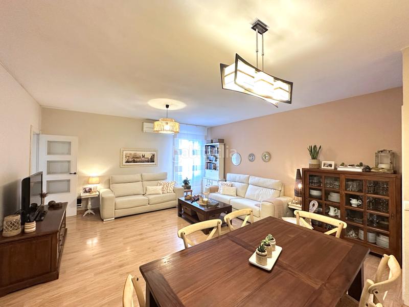 Foto 2cd2e205-9ba2-485a-af38-9a804abc18a5. Etagenwohnung mit heizung in Gorg Badalona