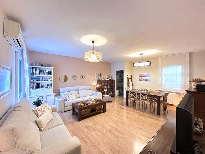 Foto a961c71f-2bd4-43b0-ad3b-0d81b397afcc. Etagenwohnung mit heizung in Gorg Badalona