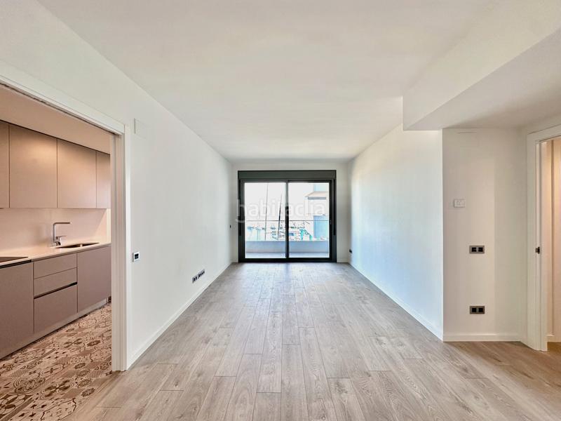 Foto 0724c082-ed52-45ef-ad58-0611429372cd. Flat with heating parking pool in Port Badalona