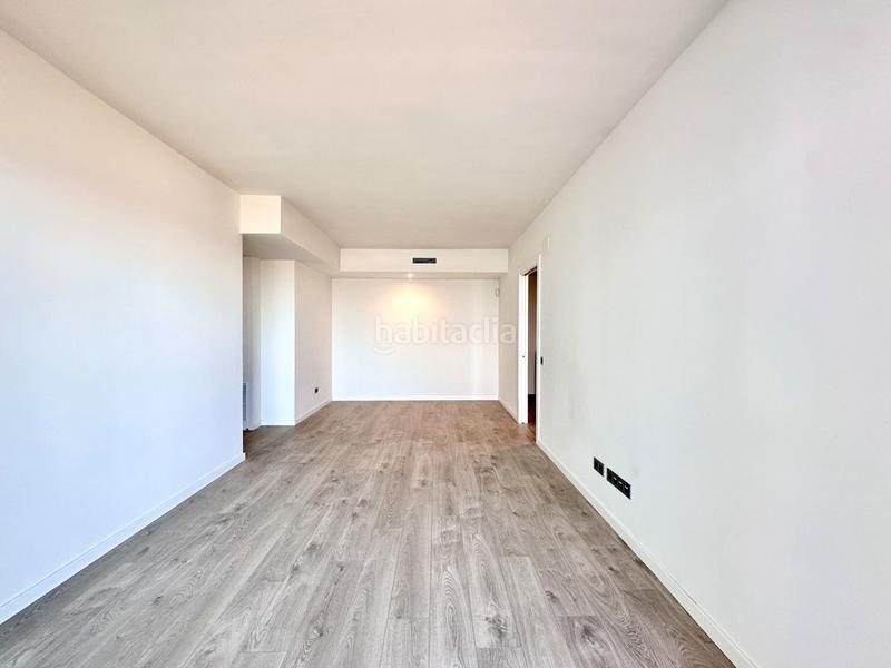 Foto 370993b6-816e-4642-811d-67049887207d. Flat with heating parking pool in Port Badalona