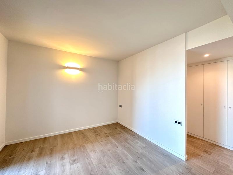 Foto 46b88767-661a-42c0-99f3-b4dc345758d2. Flat with heating parking pool in Port Badalona