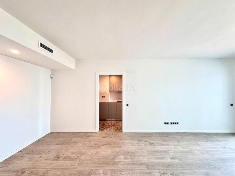 Foto c3c1b321-c1e0-42d5-aebc-f0073fe93b5e. Flat with heating parking pool in Port Badalona