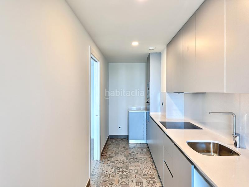 Foto ffcefc14-4da1-4eab-810b-a020d27ee931. Flat with heating parking pool in Port Badalona