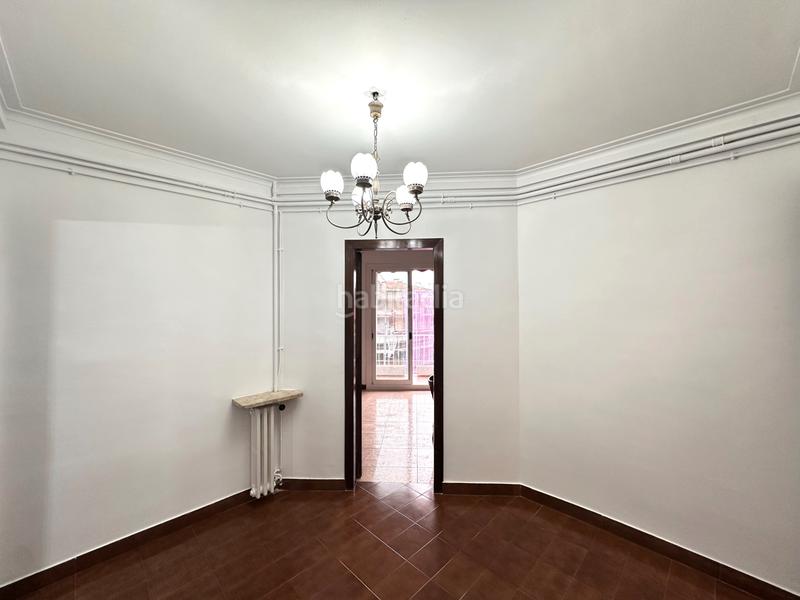 Foto 324d0764-d96d-45fd-bc96-f5f723bd3000. Rent flat with heating in Centre Badalona