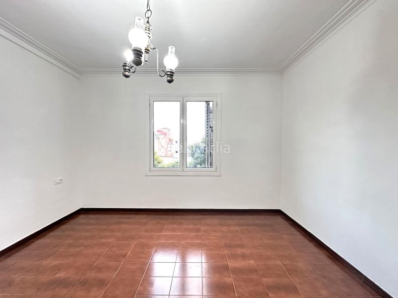 Foto 635b77ad-f191-4dd2-b501-d36384452602. Rent flat with heating in Centre Badalona