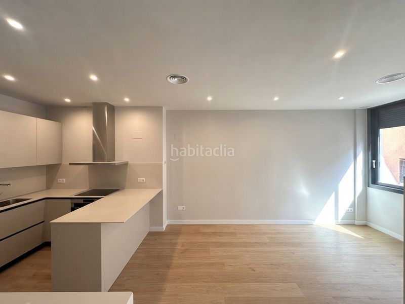 Foto f85d0bfd-4edd-40fb-b4d2-715e58b927bc. Casa amb calefacció a Casagemes Badalona