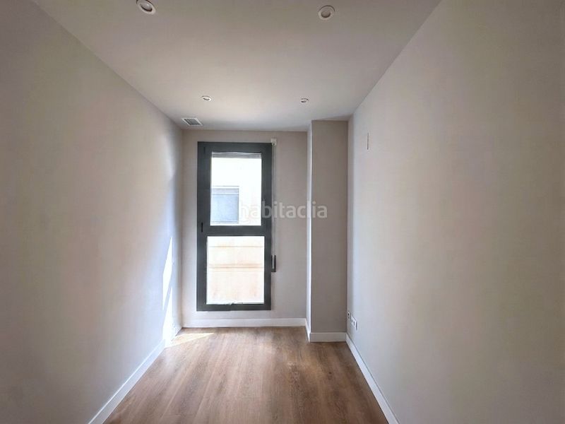 Foto bcf3bdd8-7414-435d-a439-7a72015c9a9e. Casa amb calefacció a Casagemes Badalona