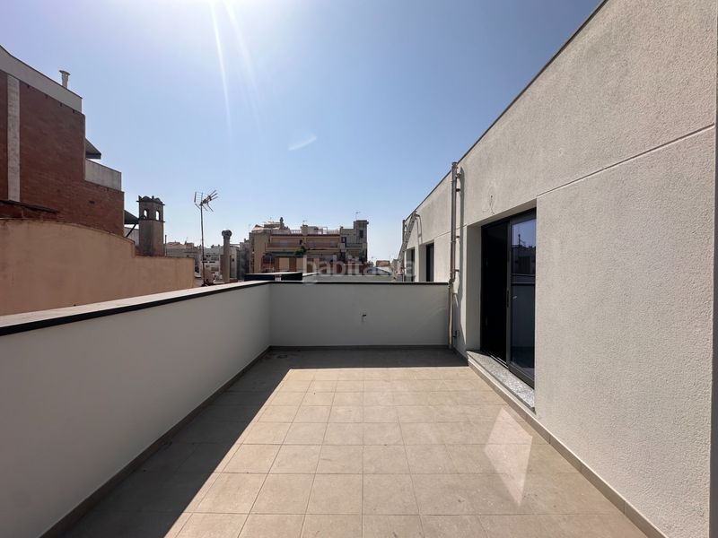 Foto f6a3f5ba-f5f3-4eef-85e6-da59b318f074. Casa amb calefacció a Casagemes Badalona